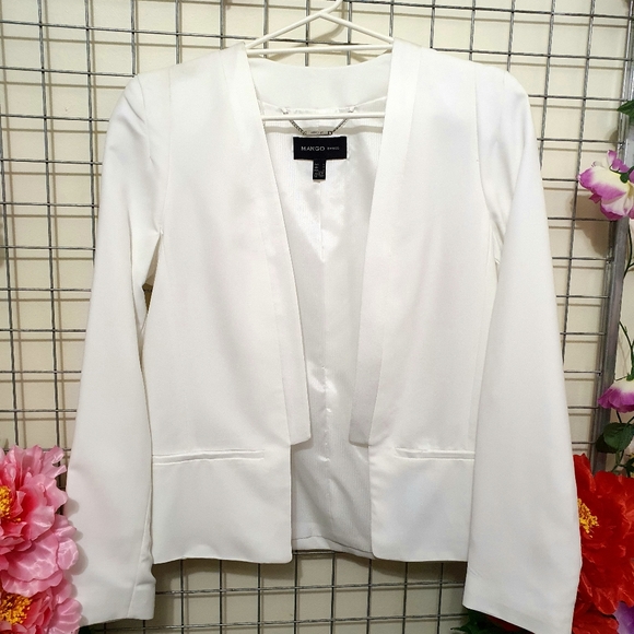 MANGO White Blazer Corporate / Office (CLEARANCE) - Picture 5 of 12